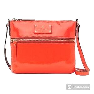 KATE SPADE NEON ORANGE PATENT LEATHER CROSSBODY EUC